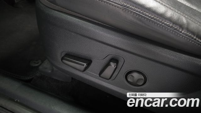 Hyundai Santafe 2019 — photo 29