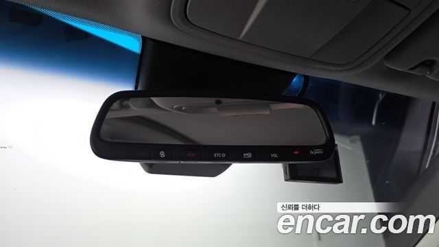 Hyundai Santafe 2019 — photo 30