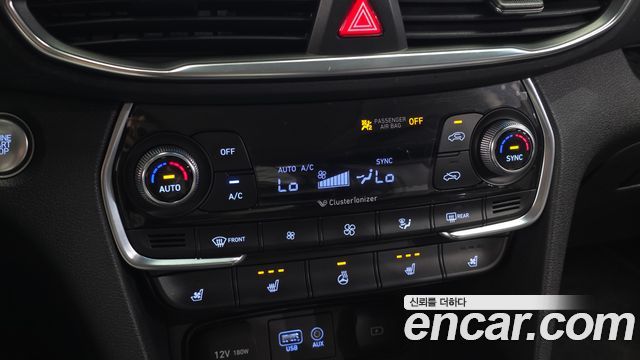 Hyundai Santafe 2019 — photo 31