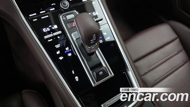 Porsche Panamera 2020 — photo 12