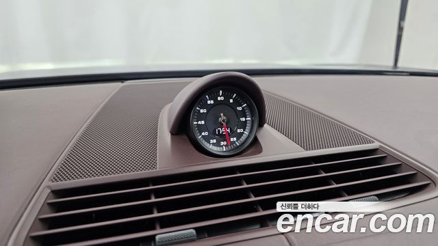 Porsche Panamera 2020 — photo 30