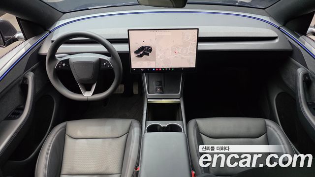 Tesla Model Y 2026 — photo 10