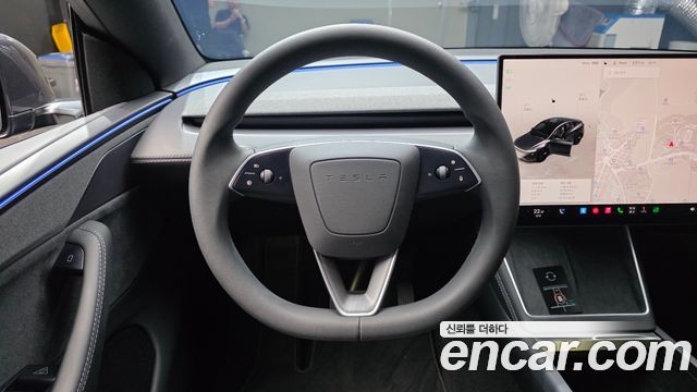 Tesla Model Y 2026 — photo 19