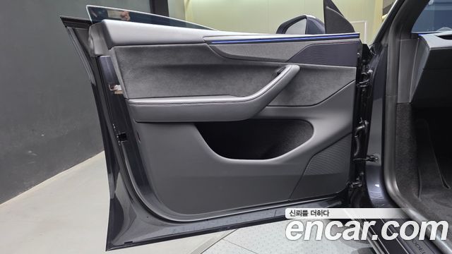Tesla Model Y 2026 — photo 14