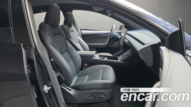 Tesla Model Y 2026 — photo 16