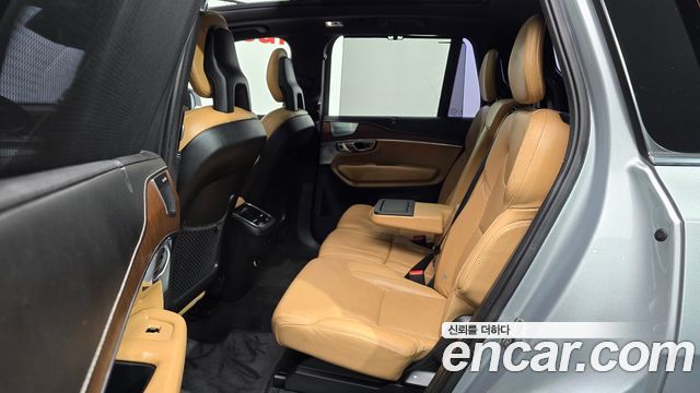 Volvo XC90 2017 — photo 12