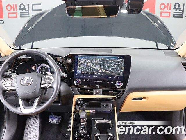 Lexus NX 2025 — photo 13
