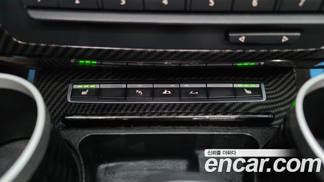 BMW Z4 2009 — photo 16