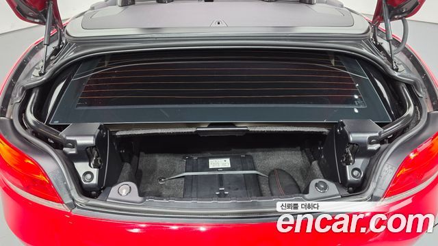 BMW Z4 2009 — photo 17