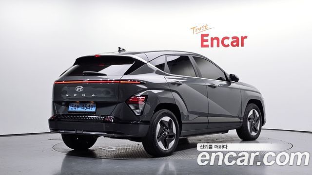 Hyundai Kona 2025 — photo 2