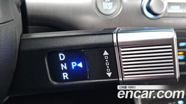 Hyundai Kona 2025 — photo 12