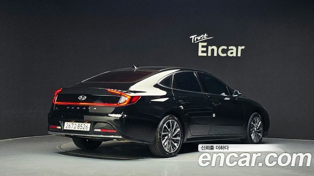 Hyundai Sonata 2023 — photo 2
