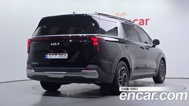 Kia Canival 2024 — photo 2