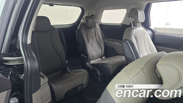 Kia Canival 2024 — photo 11