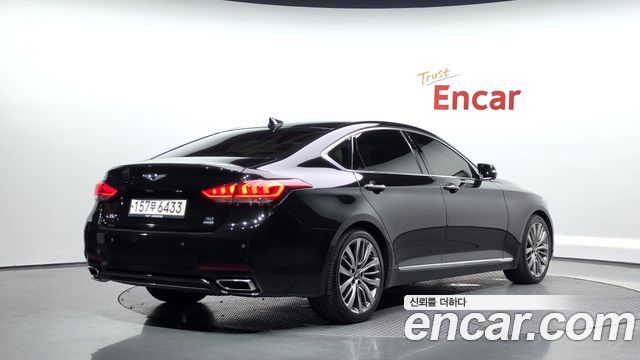 Genesis G80 2017 — photo 2