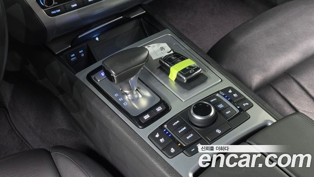 Genesis G80 2017 — photo 12