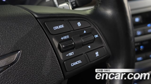 Genesis G80 2017 — photo 20