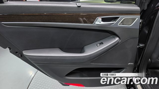 Genesis G80 2017 — photo 15