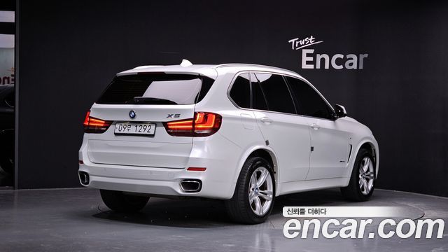 BMW X5 2018 — photo 2