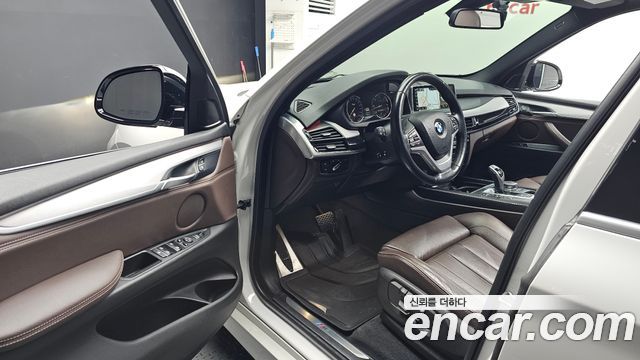 BMW X5 2018 — photo 10