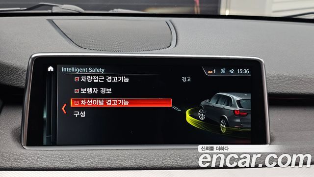 BMW X5 2018 — photo 16