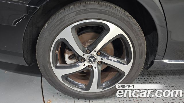 Mercedes-Benz E-Class 2019 — photo 5