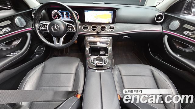 Mercedes-Benz E-Class 2019 — photo 7