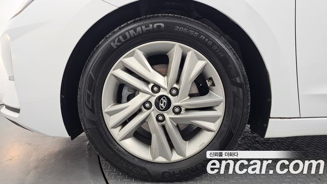 Hyundai AVANTE 2020 — photo 5