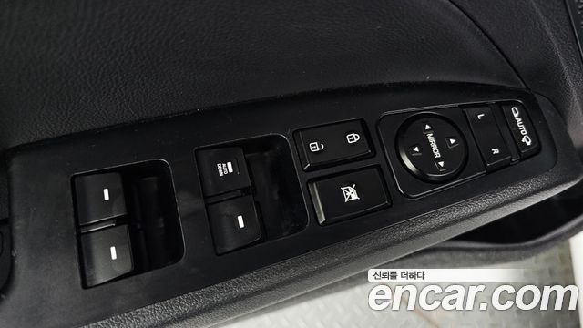 Hyundai AVANTE 2020 — photo 19