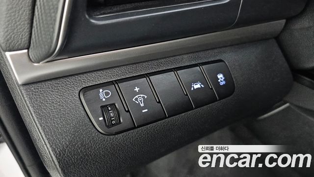 Hyundai AVANTE 2020 — photo 20