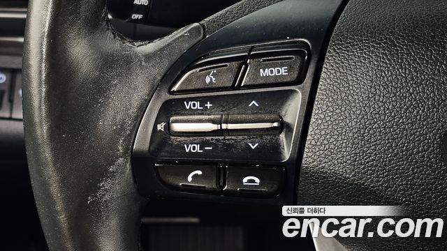 Hyundai AVANTE 2020 — photo 22
