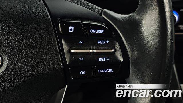 Hyundai AVANTE 2020 — photo 23