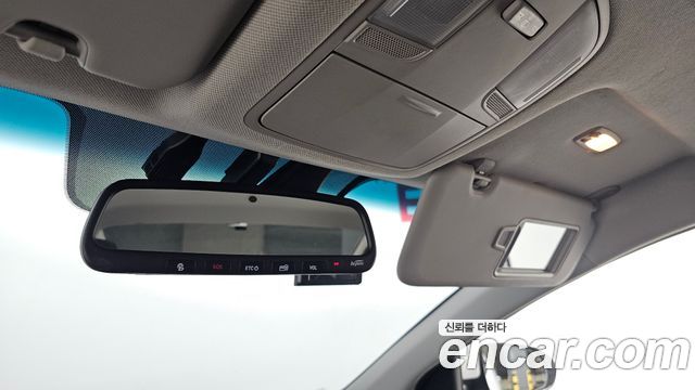 Hyundai AVANTE 2020 — photo 28