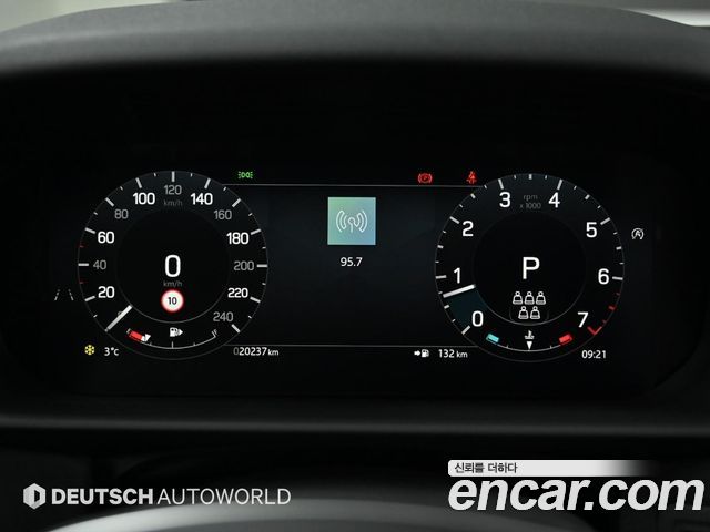 Land Rover Discovery 2025 — photo 8