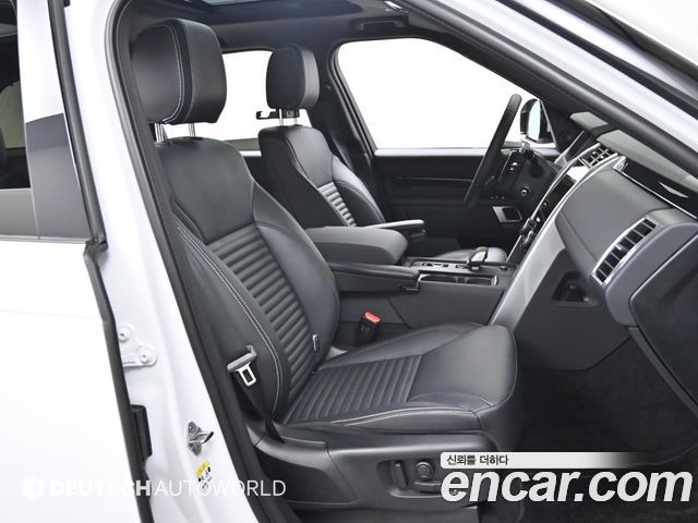 Land Rover Discovery 2025 — photo 10