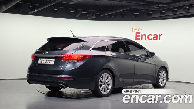 Hyundai i40 2012 — photo 2