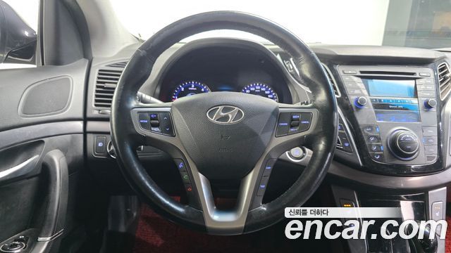 Hyundai i40 2012 — photo 13