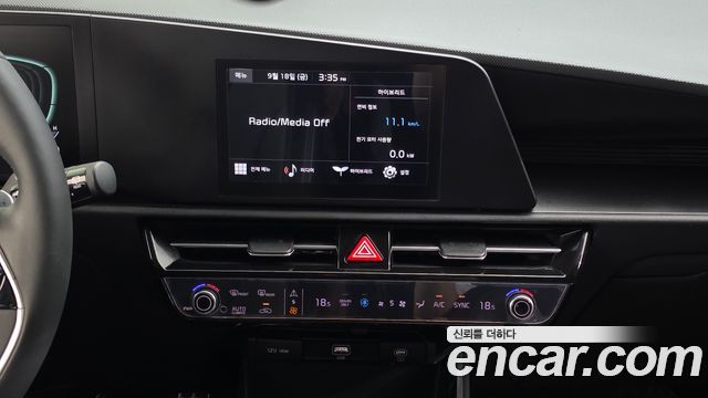 Kia Niro 2022 — photo 23