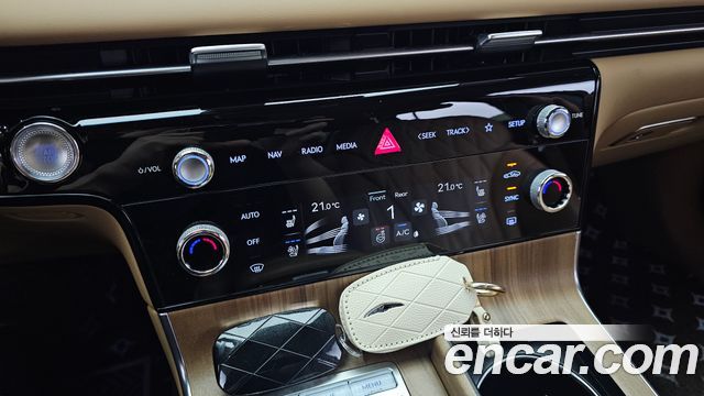 Genesis G80 2025 — photo 28