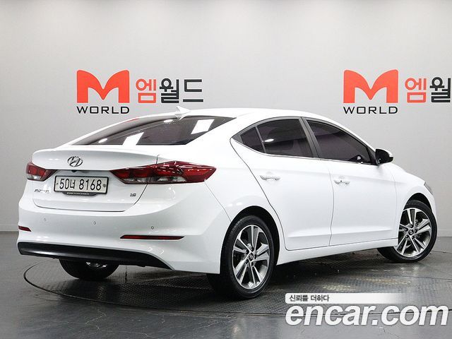 Hyundai AVANTE 2018 — photo 4