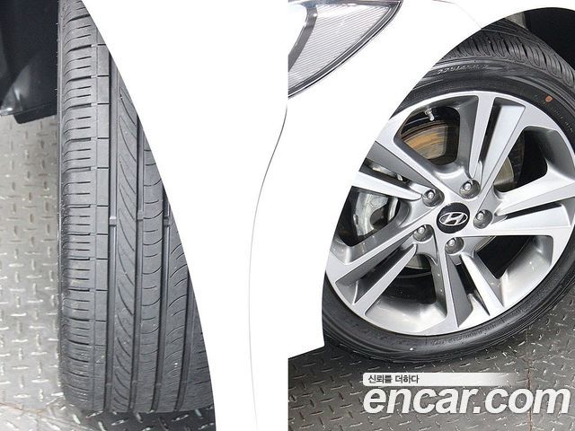 Hyundai AVANTE 2018 — photo 5