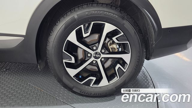 Kia Sportage 2023 — photo 7