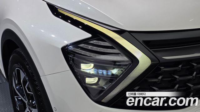 Kia Sportage 2023 — photo 8