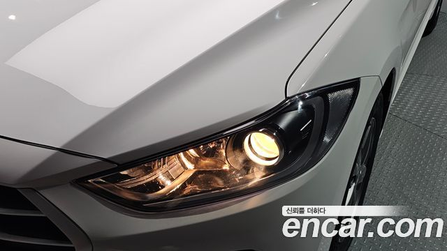 Hyundai AVANTE 2016 — photo 8
