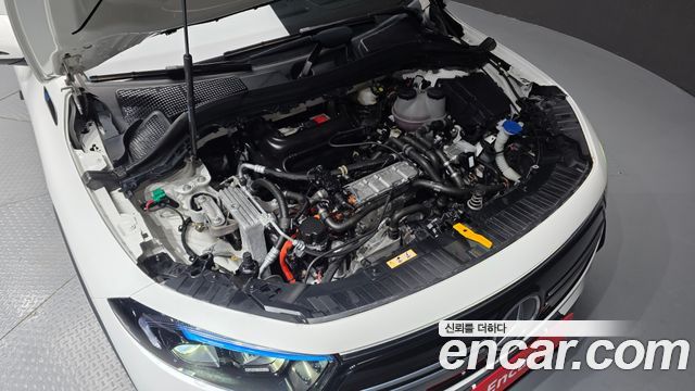 Mercedes-Benz EQA 2022 — photo 6
