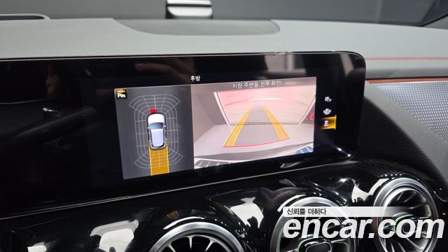 Mercedes-Benz EQA 2022 — photo 21