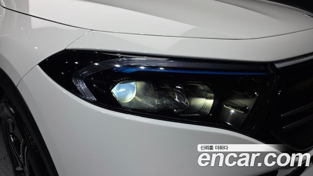 Mercedes-Benz EQA 2022 — photo 8