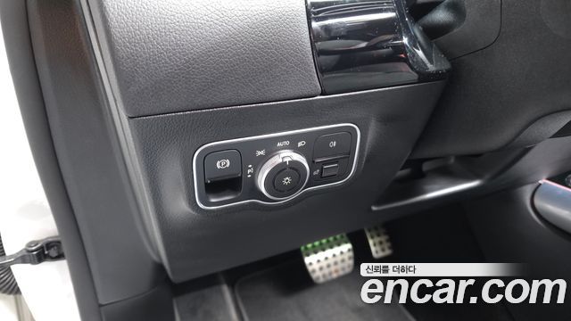 Mercedes-Benz EQA 2022 — photo 27