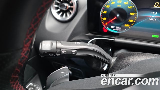 Mercedes-Benz EQA 2022 — photo 28
