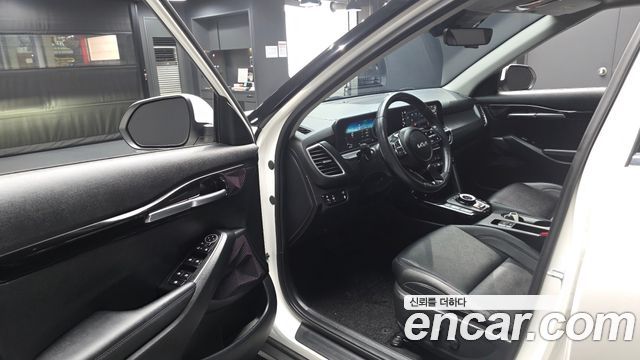 Kia Seltos 2023 — photo 13